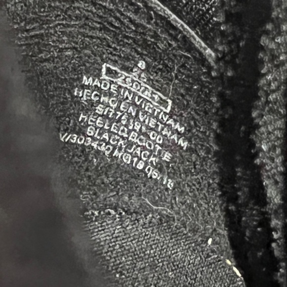 Old navy size 8 black booties - Picture 7 of 7